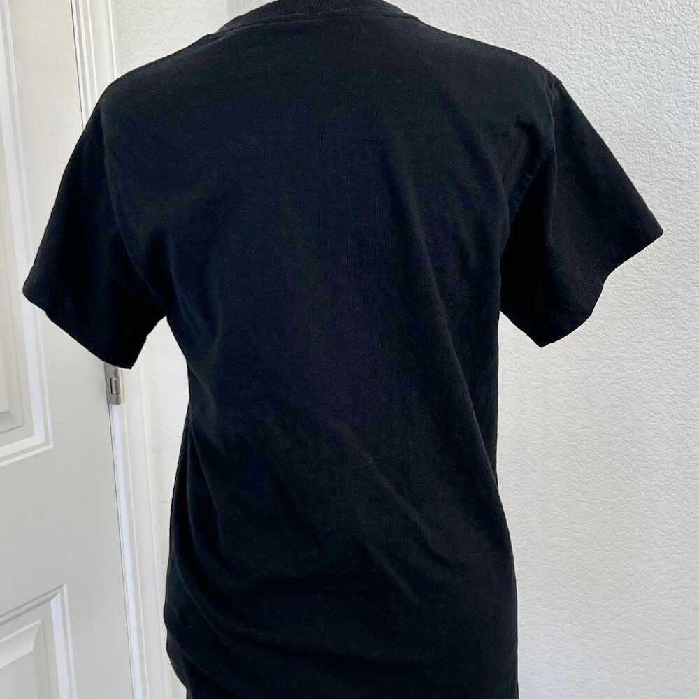 Spencer's Exclusive Official I Heart DILFS Logo Funny Black Tee Unisex Sz Small - Picture 11 of 12